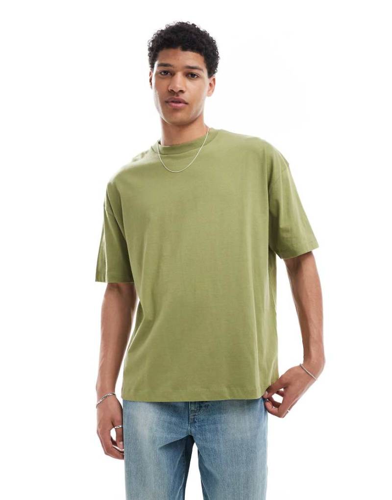 ASOS DESIGN - Basic-T-Shirt in Grün mit Oversize-Schnitt von ASOS DESIGN
