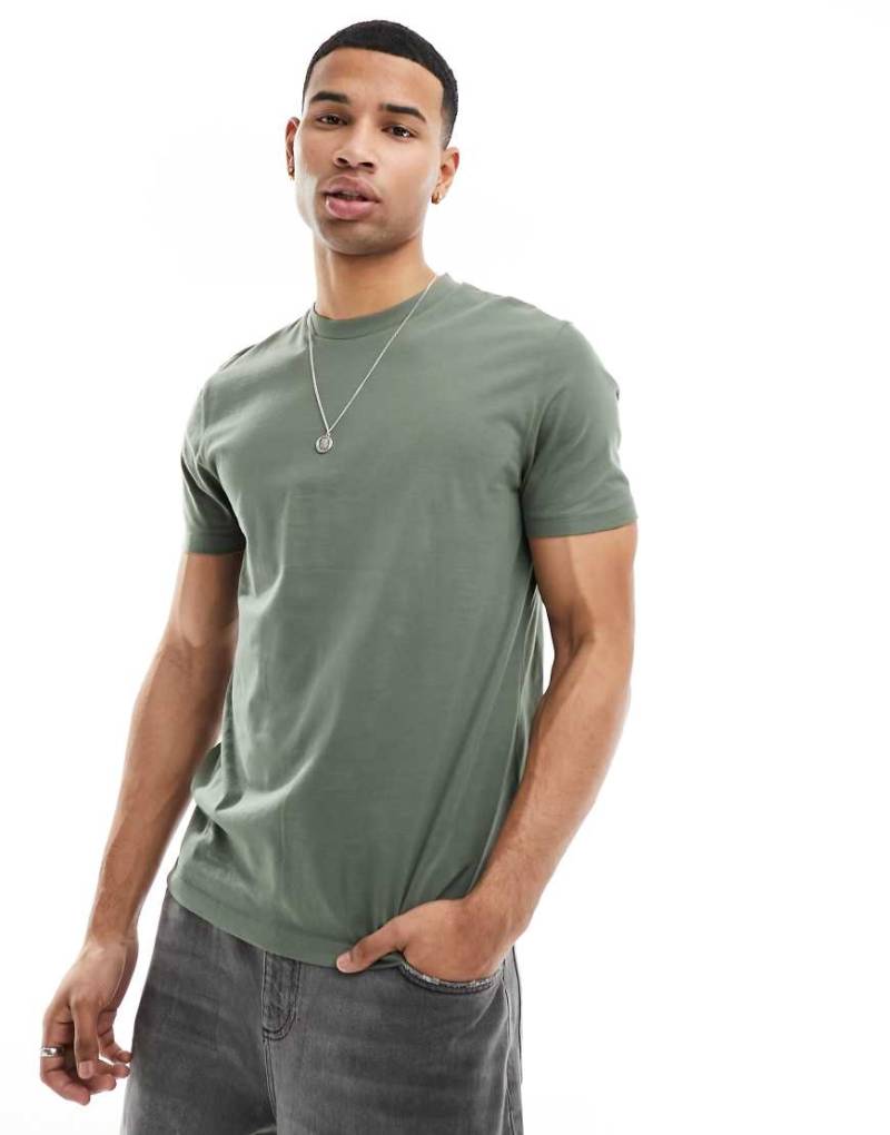 ASOS DESIGN - Basic-T-Shirt in Khaki mit Rundhalsausschnitt-Grün von ASOS DESIGN