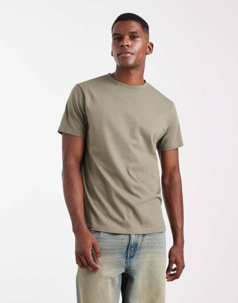 ASOS DESIGN - Basic-T-Shirt in Khaki mit Rundhalsausschnitt-Grün von ASOS DESIGN