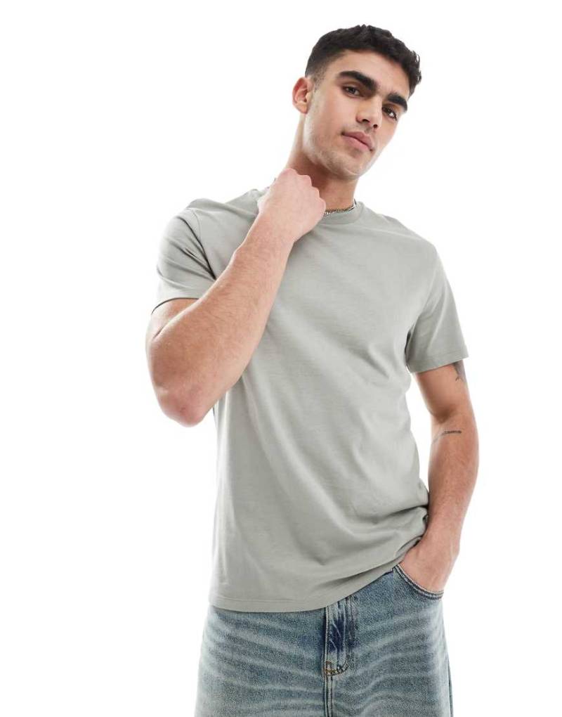 ASOS DESIGN - Basic-T-Shirt in Khaki mit Rundhalsausschnitt-Grün von ASOS DESIGN