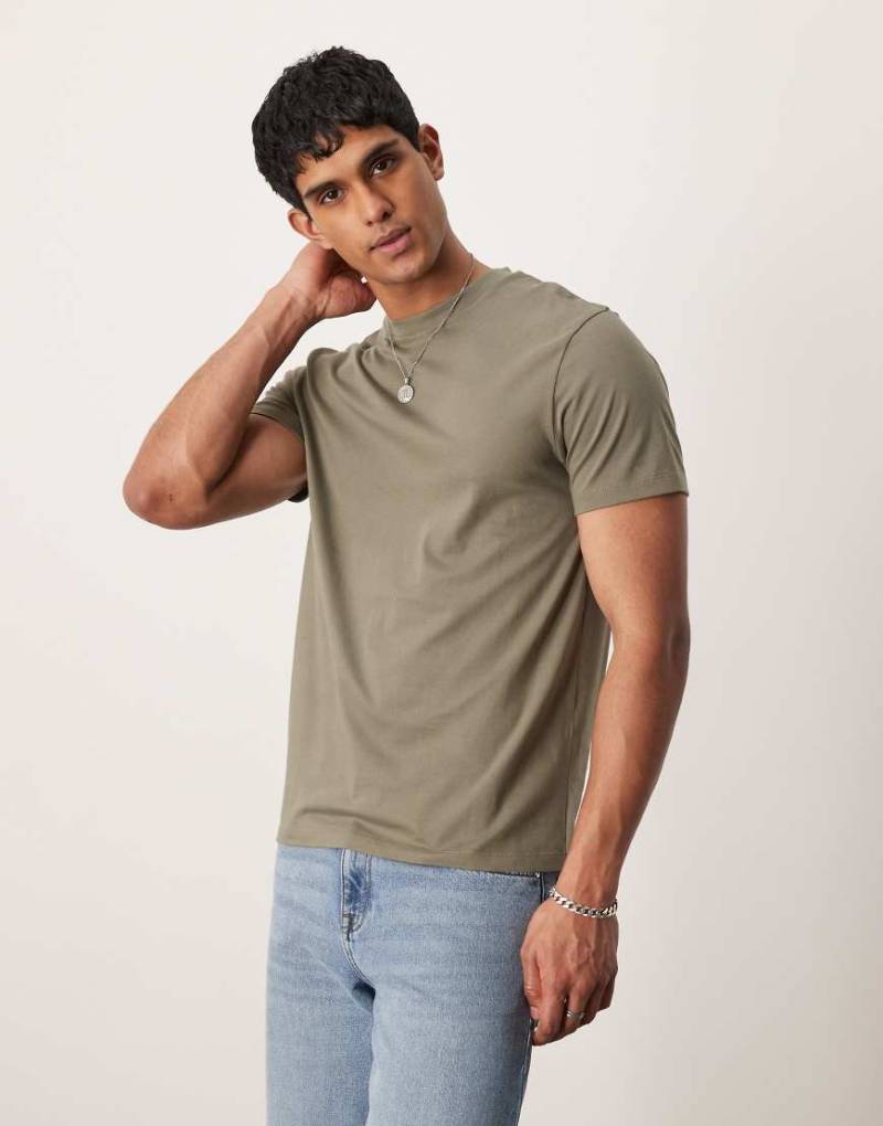 ASOS DESIGN - Basic-T-Shirt in Khaki mit Rundhalsausschnitt-Grün von ASOS DESIGN