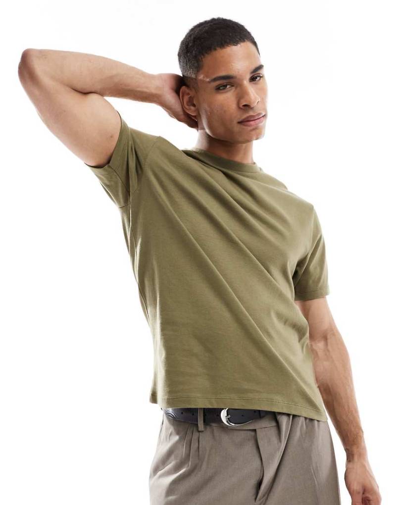 ASOS DESIGN - Basic-T-Shirt in Khaki mit Rundhalsausschnitt-Grün von ASOS DESIGN