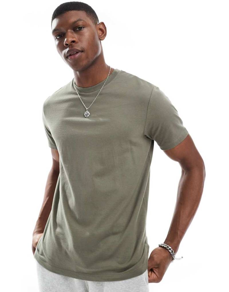 ASOS DESIGN - Basic-T-Shirt in Khaki mit Rundhalsausschnitt-Grün von ASOS DESIGN