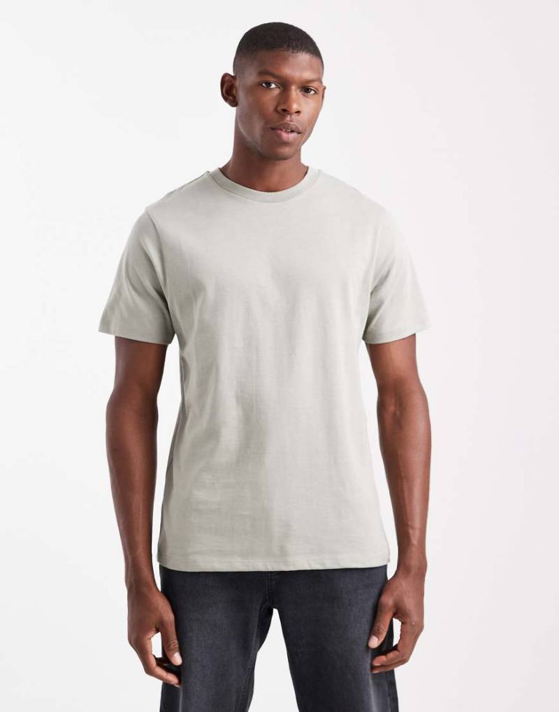 ASOS DESIGN - Basic-T-Shirt in Salbeigrün mit Rundhalsausschnitt von ASOS DESIGN