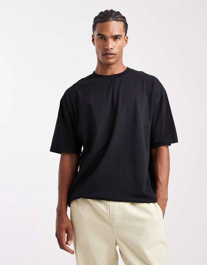 ASOS DESIGN - Basic-T-Shirt in Schwarz mit Oversize-Schnitt von ASOS DESIGN