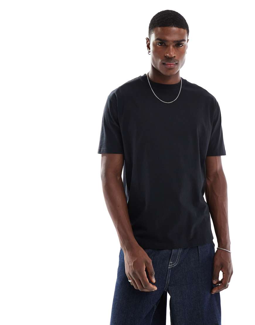 ASOS DESIGN - Basic-T-Shirt mit Relaxed Fit in Schwarz ASOS DESIGN - Basic-T-Shirt mit Relaxed Fit in Schwarz von ASOS DESIGN