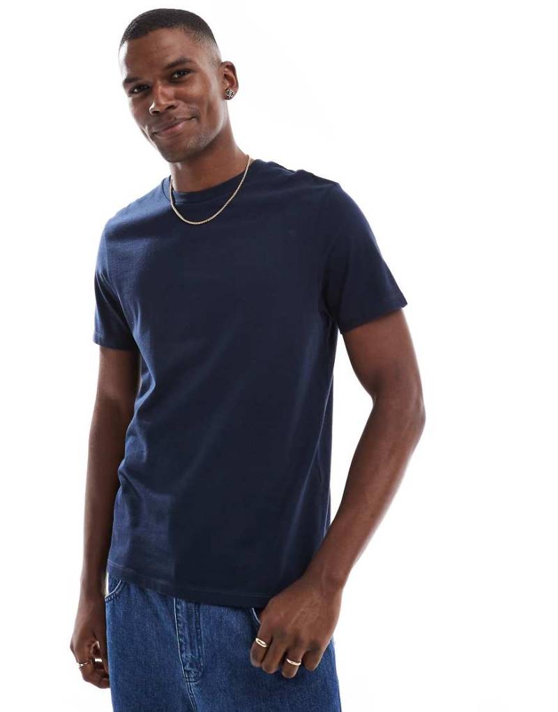ASOS DESIGN - Basic-T-Shirt in Sky Captain mit Rundhalsausschnitt-Marineblau von ASOS DESIGN