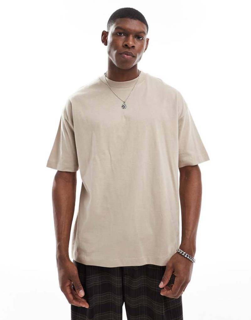 ASOS DESIGN - Basic-T-Shirt in Steinbeige mit Oversize-Schnitt-Neutral von ASOS DESIGN