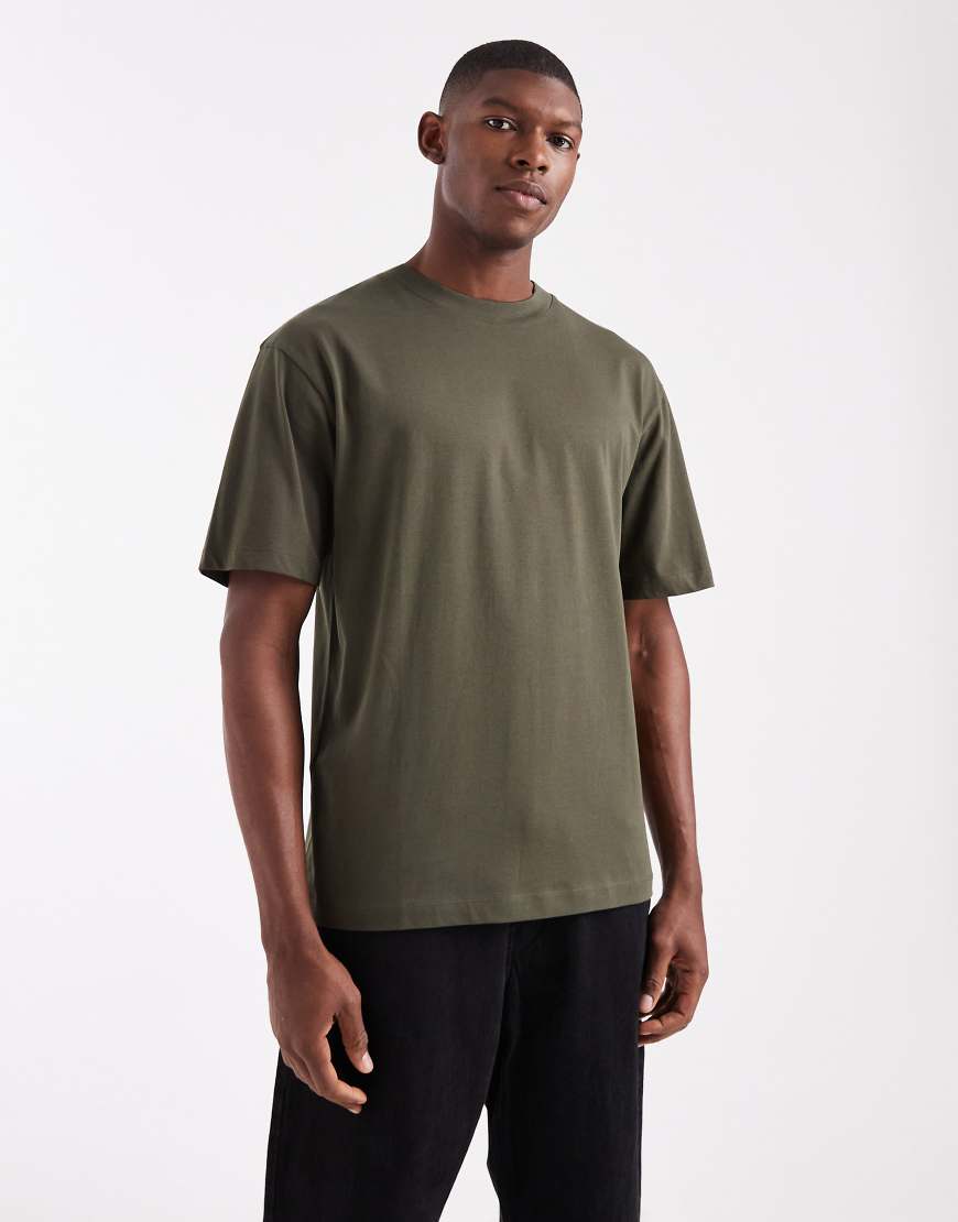 ASOS DESIGN - Basic-T-Shirt mit Relaxed Fit in Khaki-Grün von ASOS DESIGN