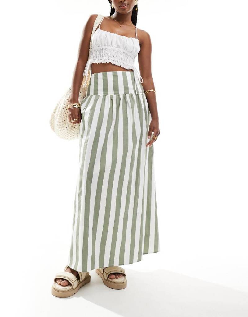 ASOS DESIGN - Baumwoll-Maxirock in Salbeigrün mit Streifen und tief angesetzter Taille-Bunt von ASOS DESIGN