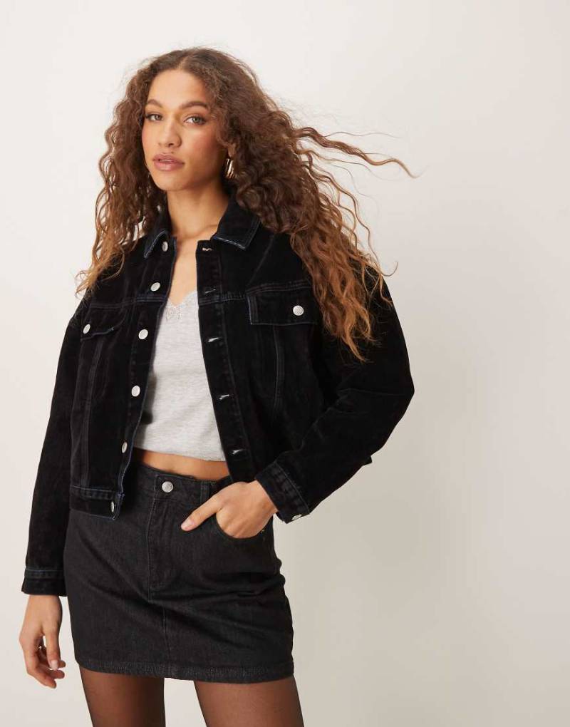 ASOS DESIGN - Beflockte Western-Jacke in Blau von ASOS DESIGN