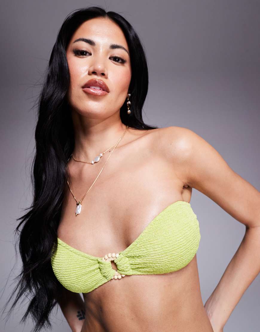 ASOS DESIGN - Bella - Trägerloses Bikinioberteil in hellem Chartreuse-Grün mit Strukturmuster, Ringdetail mit Zierperlen von ASOS Curve