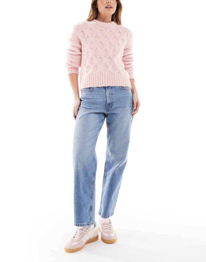 ASOS DESIGN - Knöchellange Jeans in Mittelblau mit geradem Bein von ASOS DESIGN