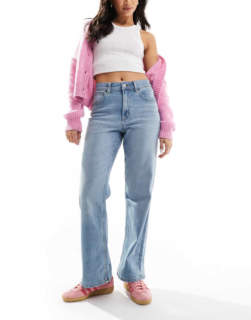 ASOS DESIGN - Bequeme Jeans mit geradem Schnitt und Stretchanteil in heller Waschung-Blau ASOS DESIGN - Bequeme Jeans mit geradem Schnitt und Stretchanteil in heller Waschung-Blau von ASOS DESIGN