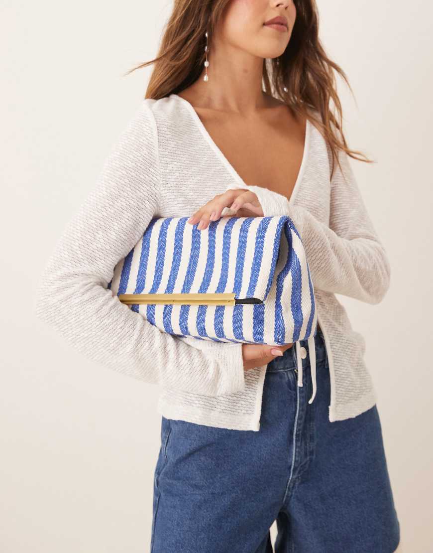 ASOS DESIGN - Blau gestreifte, gewebte Umhängetasche mit Umschlag und T-Steg-Detail-Bunt ASOS DESIGN - Blau gestreifte, gewebte Umhängetasche mit Umschlag und T-Steg-Detail-Bunt von ASOS DESIGN