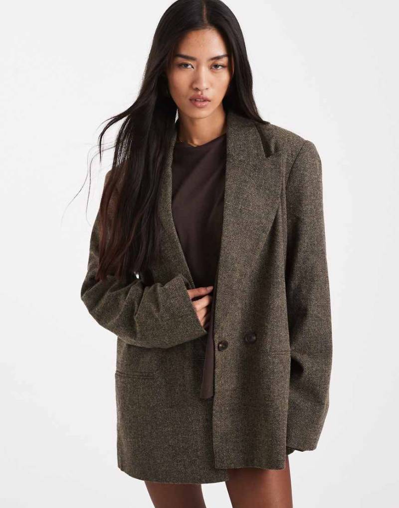 ASOS DESIGN - Blazer aus angerautem Wollmix in Braun mit Fischgrätmuster und vielseitigen Tragemöglichkeiten-Brown von ASOS DESIGN