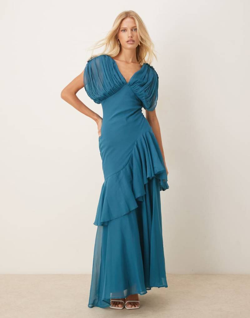 ASOS DESIGN - Blouson-Maxikleid in sattem Petrol mit Rüschensaum und Schrägschnitt-Blau von ASOS DESIGN