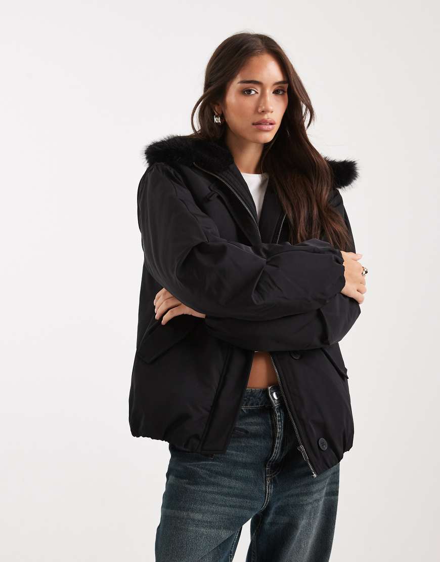 ASOS DESIGN - Bomber-Parkajacke mit Kapuze aus Kunstpelz in Schwarz von ASOS DESIGN