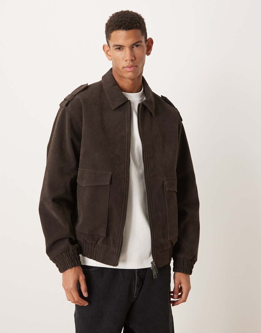 ASOS DESIGN - Bomberjacke aus Wildlederimitat in Braun-Brown von ASOS DESIGN