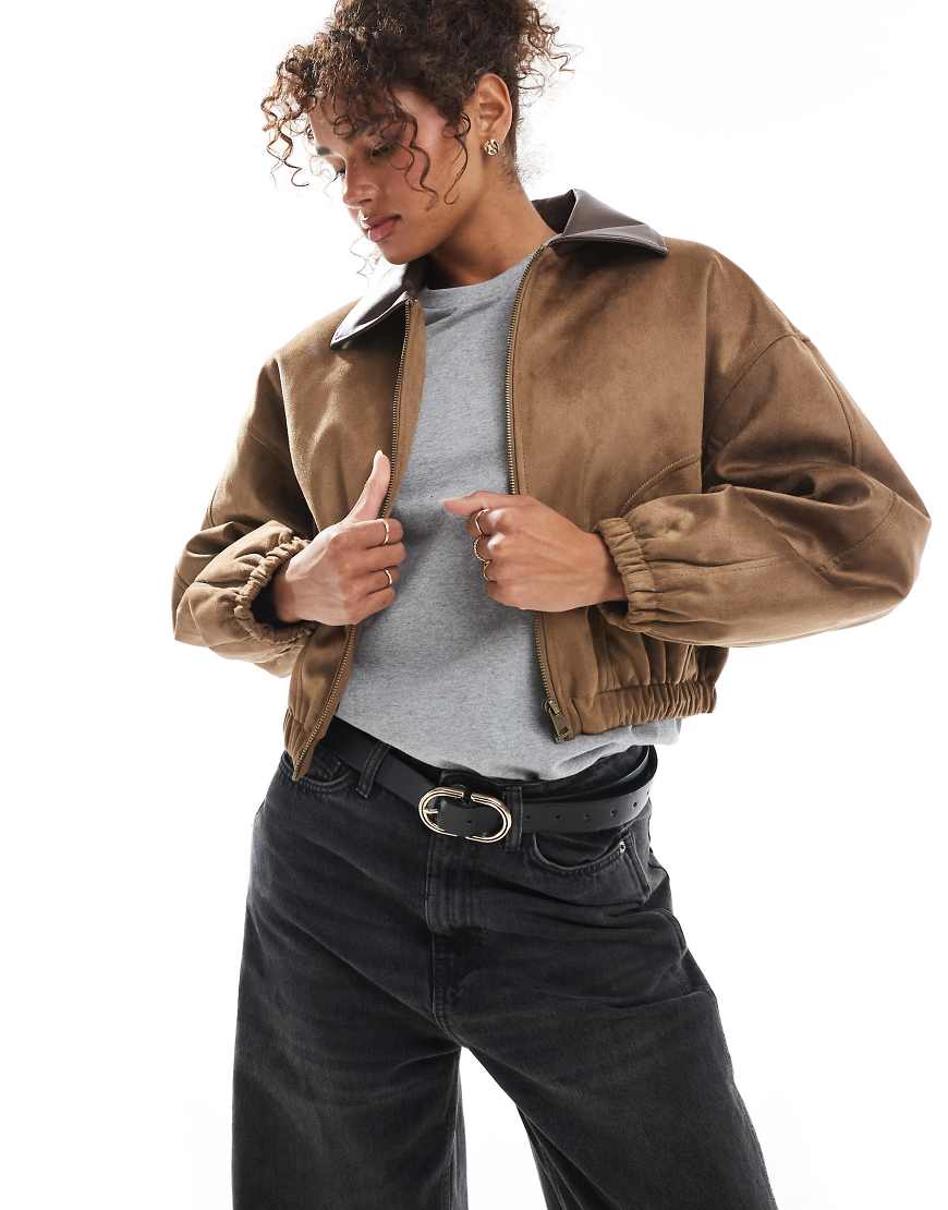 ASOS DESIGN - Bomberjacke aus Wildlederimitat in Mokka-Braun von ASOS DESIGN