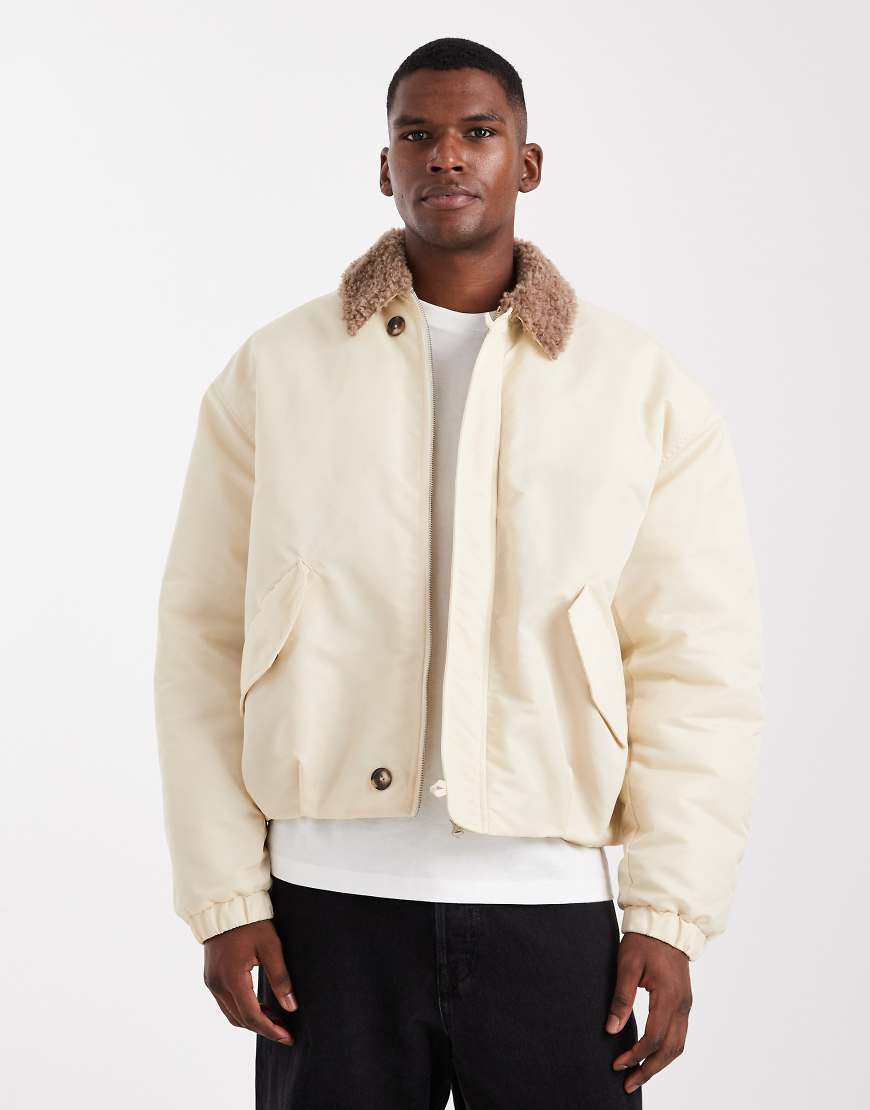 ASOS DESIGN - Bomberjacke in Creme mit Teddyfell-Kragen-Weiß von ASOS DESIGN