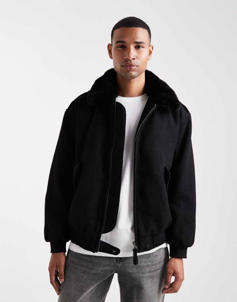 ASOS DESIGN - Bomberjacke in schwarzer Wolloptik mit Kunstpelz-Kragen ASOS DESIGN - Bomberjacke in schwarzer Wolloptik mit Kunstpelz-Kragen von ASOS DESIGN