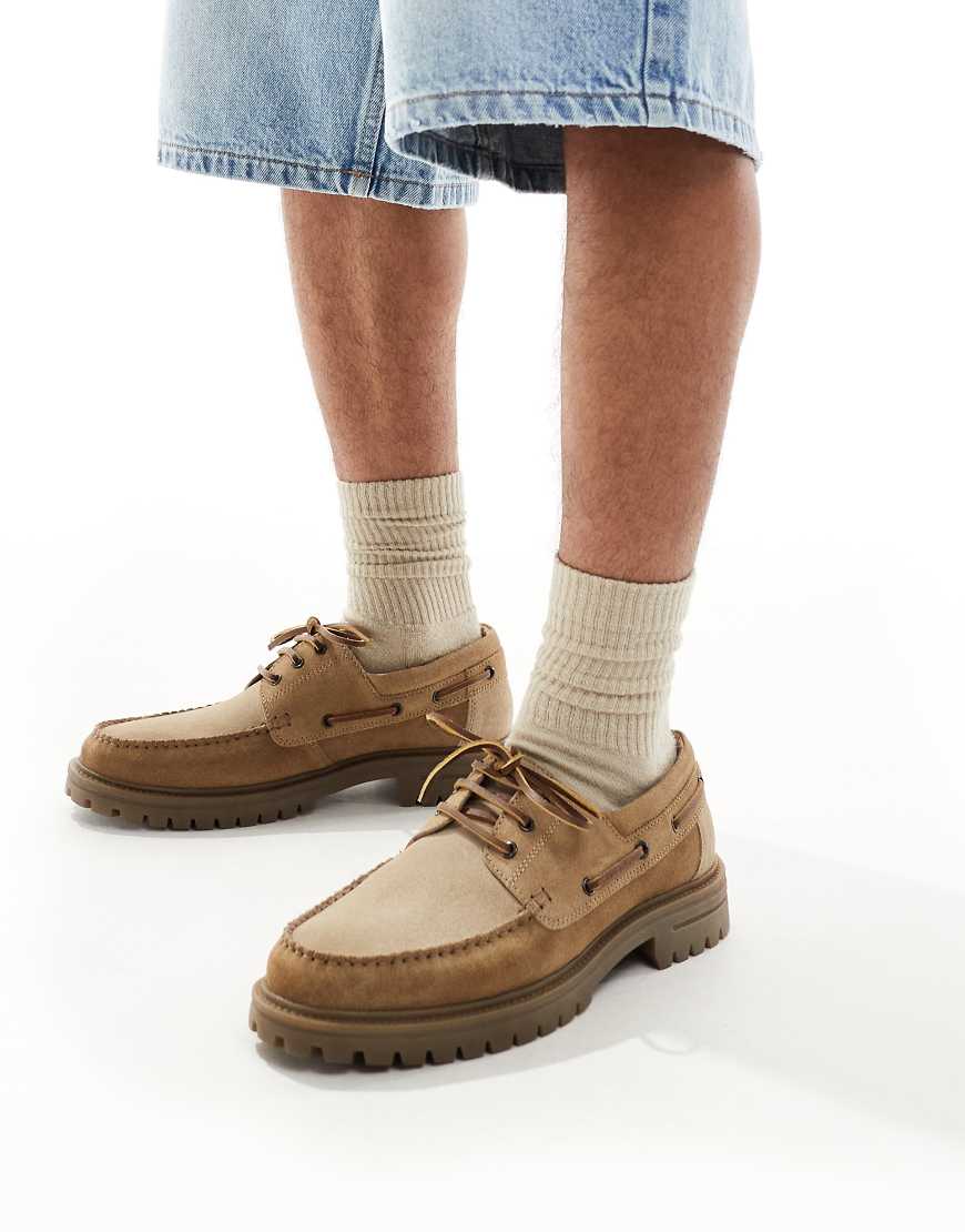 ASOS DESIGN - Bootsschuhe aus Leder und Wildleder mit gerillter Sohle-Neutral von ASOS DESIGN