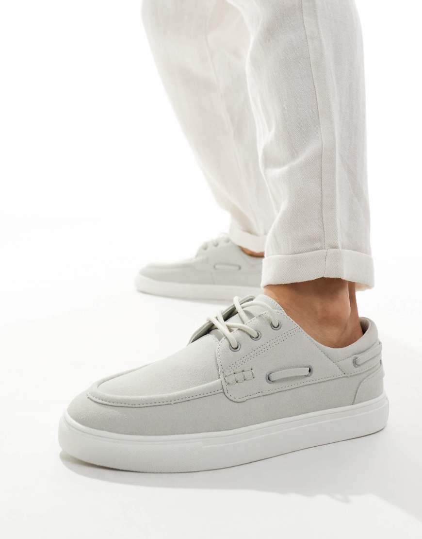 ASOS DESIGN - Bootsschuhe in Grau mit Cupsohle von ASOS DESIGN