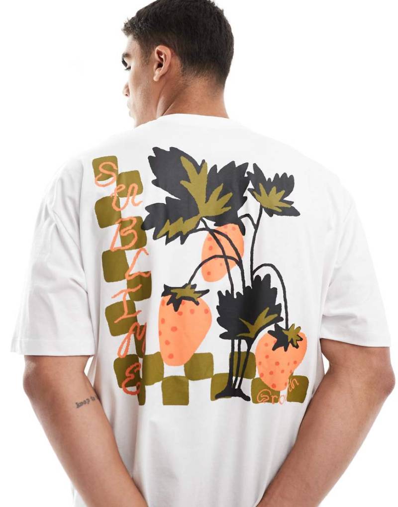 ASOS DESIGN - Boxy Fit Oversize-T-Shirt in Weiß mit Rückenprint von ASOS DESIGN