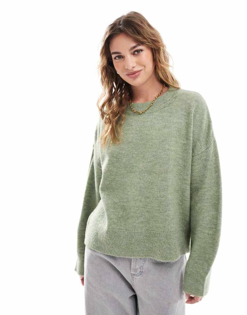 ASOS DESIGN - Boxy Fit Pullover in Pistazie mit Rundhalsausschnitt-Grün von ASOS DESIGN