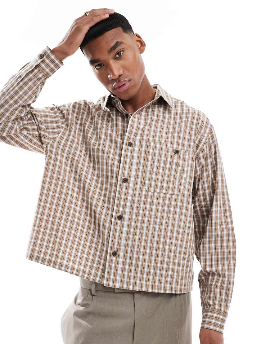 ASOS DESIGN - Braun karierte Cropped-Hemdbluse mit Oversize-Passform von ASOS DESIGN