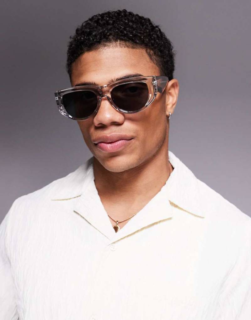 ASOS DESIGN - Breite Sonnenbrille mit kristallklarem Rahmen und getönten Gläsern-Transparent von ASOS DESIGN