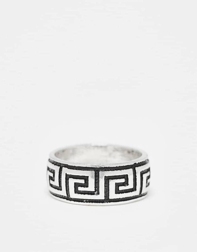 ASOS DESIGN - Breiter Bandring in brüniertem Silberton mit griechischem Wellendesign von ASOS DESIGN