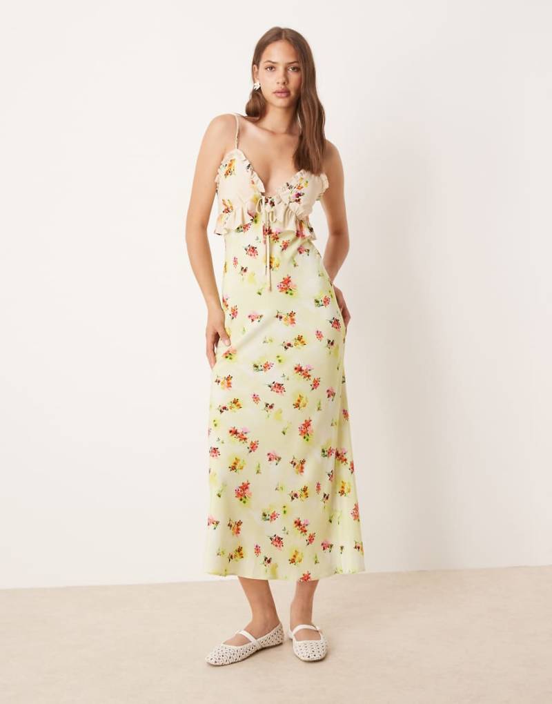 ASOS DESIGN - Camisole-Midikleid mit Blumenmuster und Rüschendetail-Bunt von ASOS DESIGN