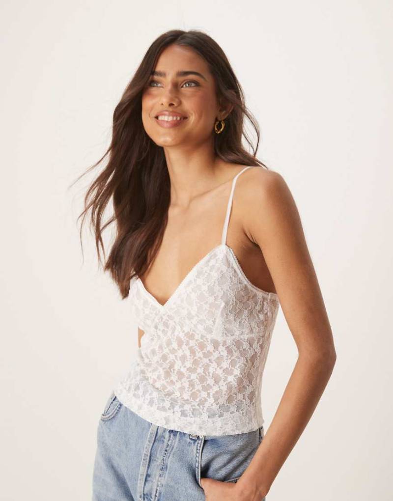 ASOS DESIGN - Camisole-Oberteil aus Spitze in Weiß von ASOS DESIGN