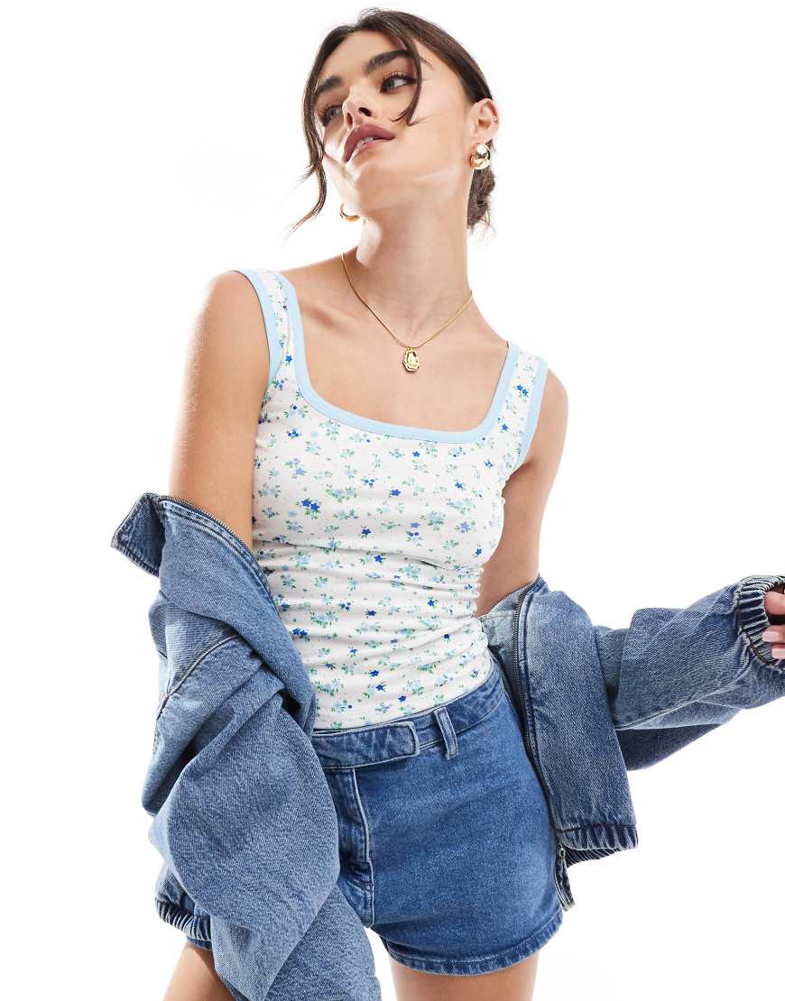 ASOS DESIGN - Camisole-Trägertop in Weiß mit Blümchenmuster-Bunt von ASOS DESIGN