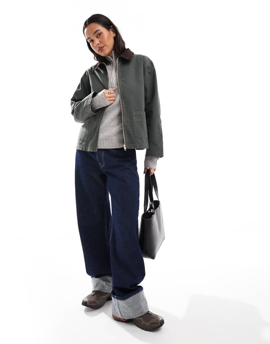 ASOS DESIGN - Canvas-Jacke in Grün mit farblich abgesetztem Kragen ASOS DESIGN - Canvas-Jacke in Grün mit farblich abgesetztem Kragen von ASOS DESIGN