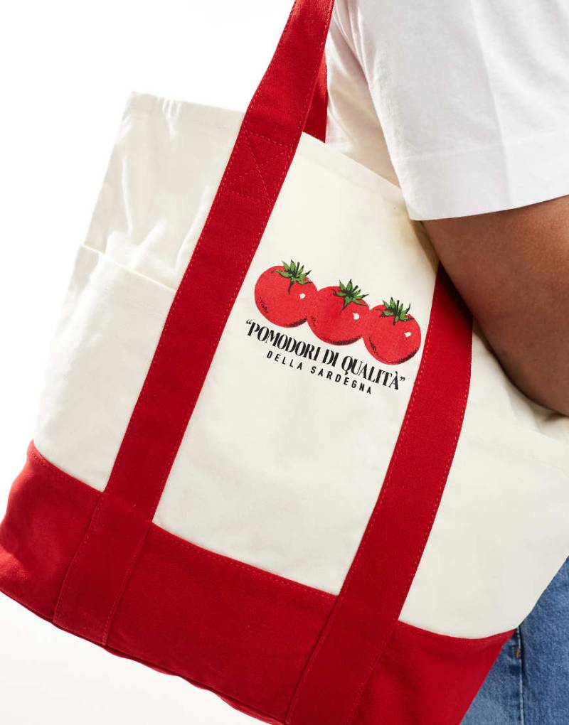 ASOS DESIGN - Canvas-Shopper in Ecru mit Tomaten-Print in Rot-Weiß von ASOS DESIGN