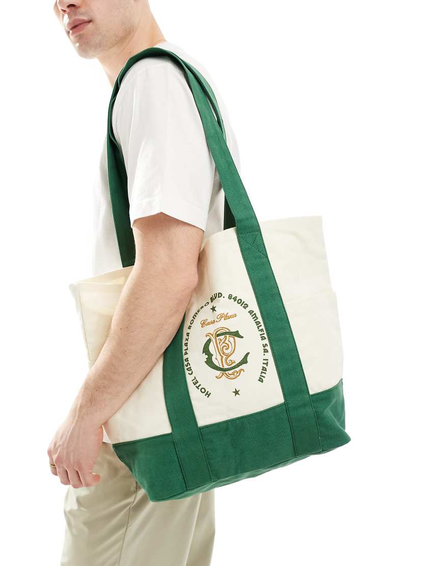 ASOS DESIGN - Canvas-Shopper in Grün und Ecru mit Monogramm-Weiß von ASOS DESIGN