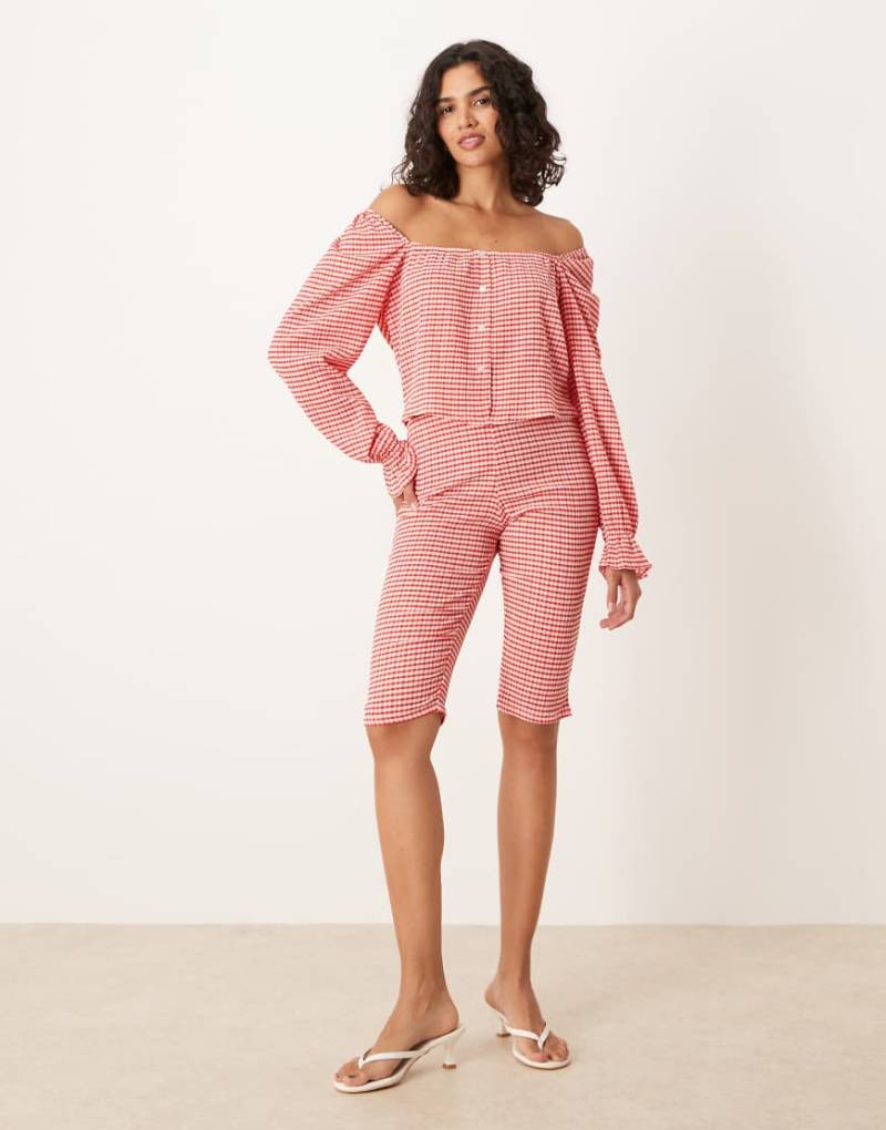 ASOS DESIGN - Capri-Leggings mit rotem Vichy-Karomuster, Kombiteil-Bunt von ASOS DESIGN