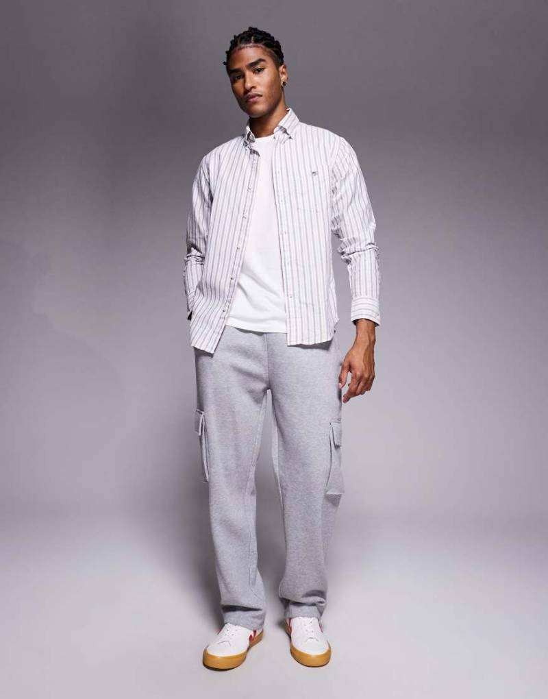 ASOS DESIGN - Cargo-Jogginghose in meliertem Grau mit weitem Bein ASOS DESIGN - Cargo-Jogginghose in meliertem Grau mit weitem Bein von ASOS DESIGN