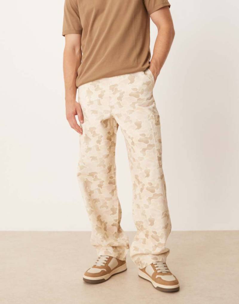 ASOS DESIGN - Cargohose mit Military-Muster und lockerem, geradem Schnitt-Bunt von ASOS DESIGN