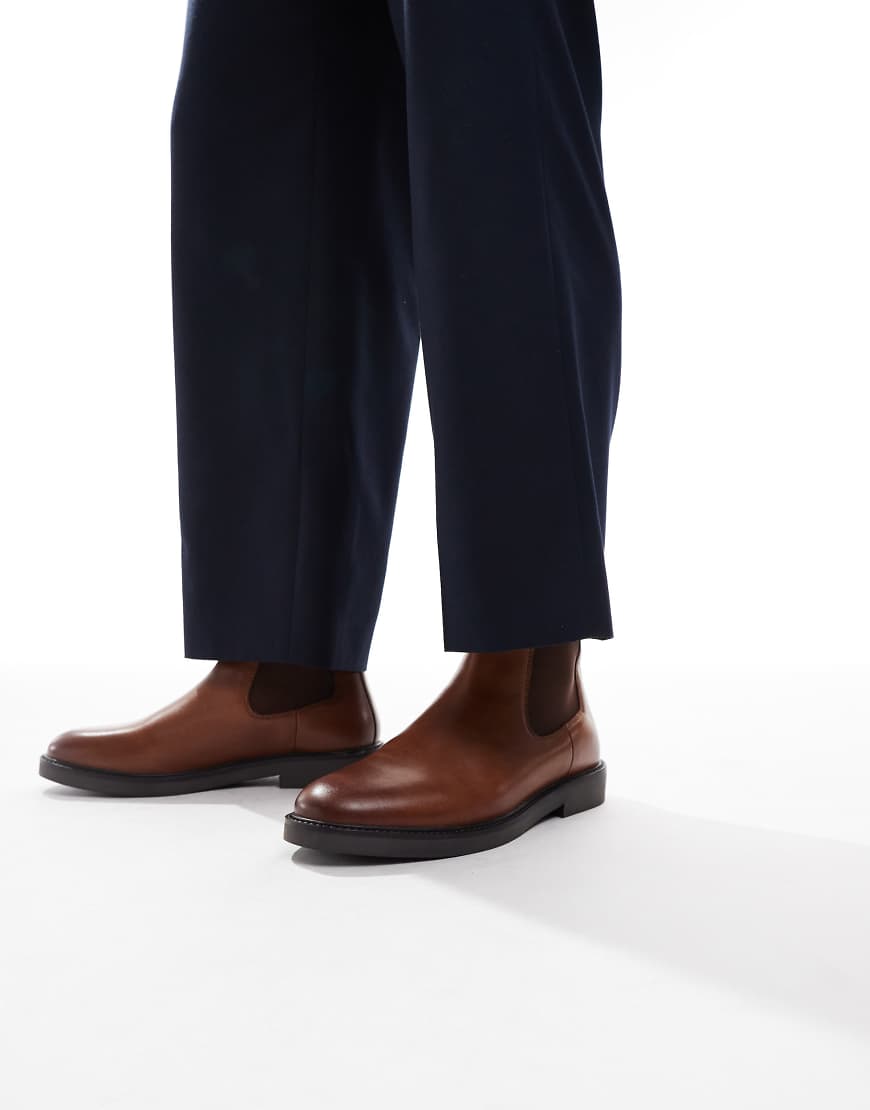 ASOS DESIGN - Chelsea-Stiefel aus Leder in Hellbraun-Brown von ASOS DESIGN
