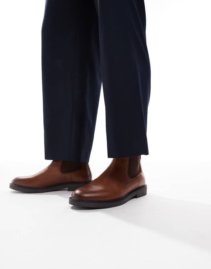 ASOS DESIGN - Chelsea-Stiefel aus Leder in Hellbraun-Brown von ASOS DESIGN