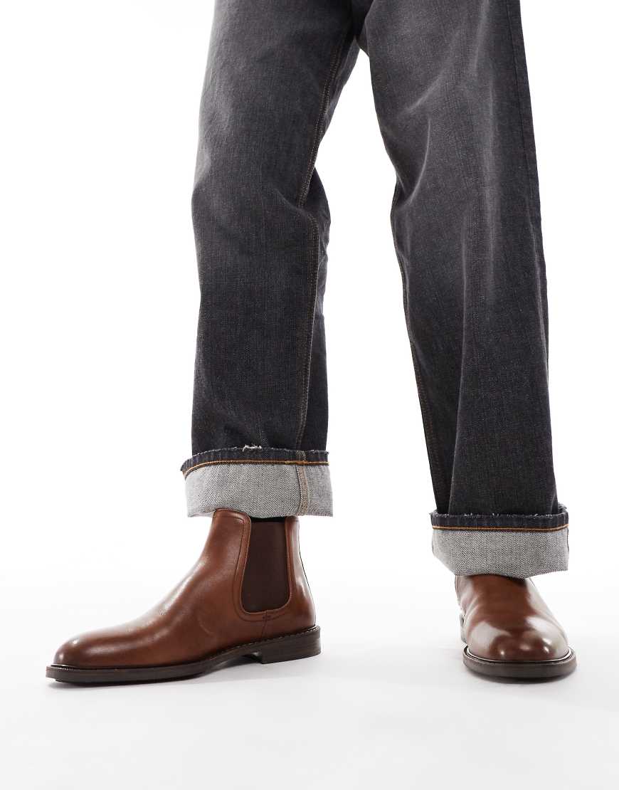 ASOS DESIGN - Chelsea-Stiefel aus Leder in Hellbraun von ASOS DESIGN