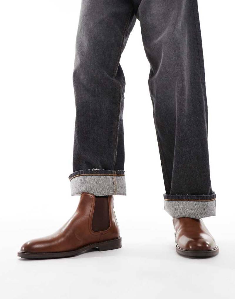 ASOS DESIGN - Chelsea-Stiefel aus Leder in Hellbraun von ASOS DESIGN
