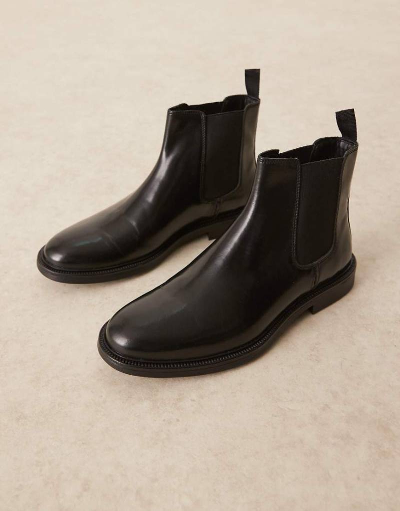 ASOS DESIGN - Chelsea-Stiefel aus poliertem Leder in Schwarz von ASOS DESIGN