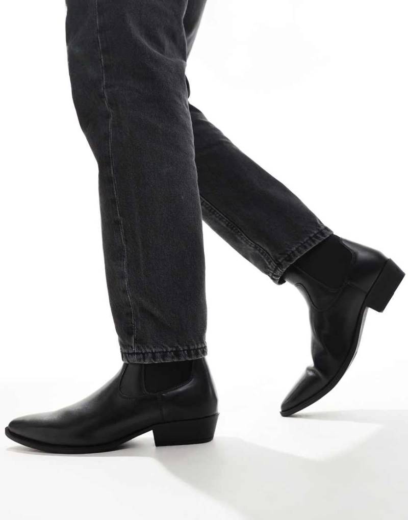 ASOS DESIGN - Chelsea-Stiefel in Schwarz mit kubanischem Absatz von ASOS DESIGN