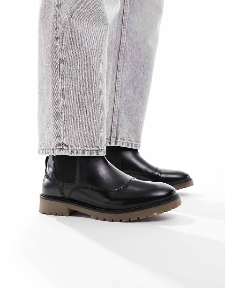 ASOS DESIGN - Chelsea-Stiefel in polierter Optik mit Gummisohle-Schwarz von ASOS DESIGN