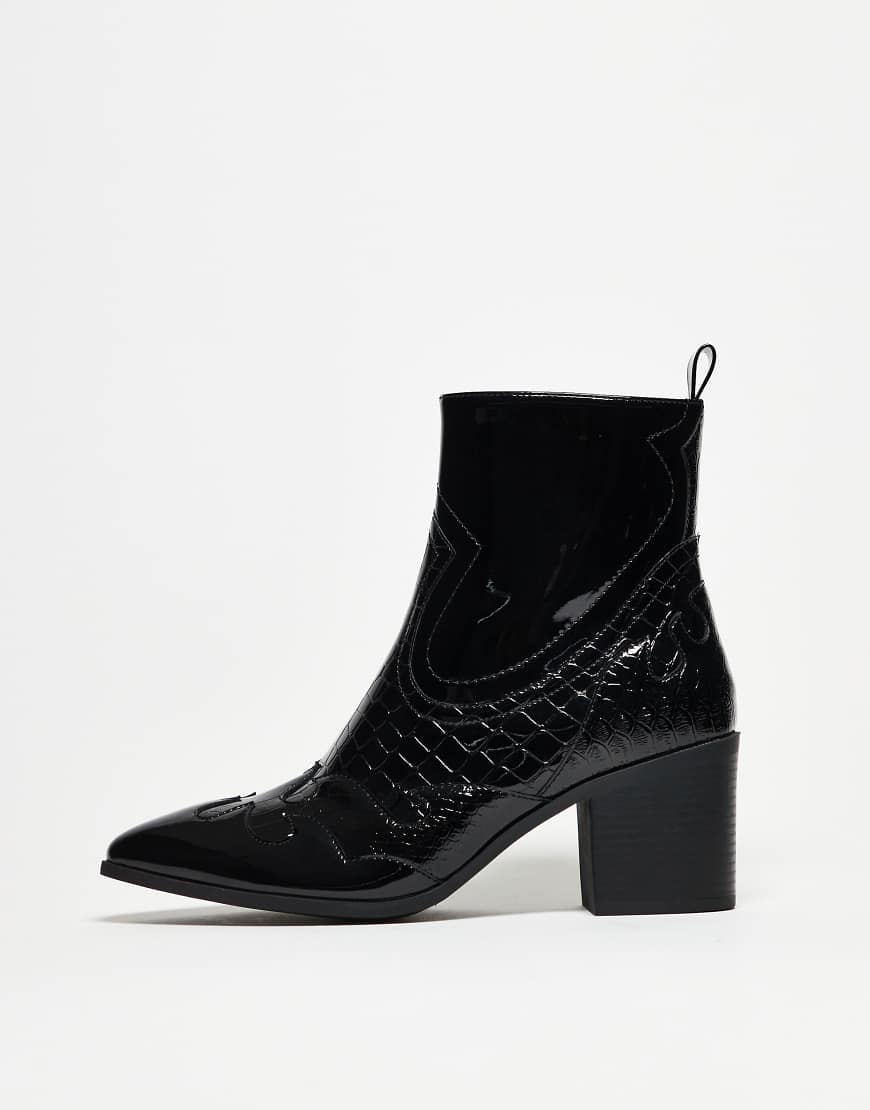 ASOS DESIGN - Chelsea-Stiefel in schwarzer Lackoptik mit Western-Detail und Absatz von ASOS DESIGN
